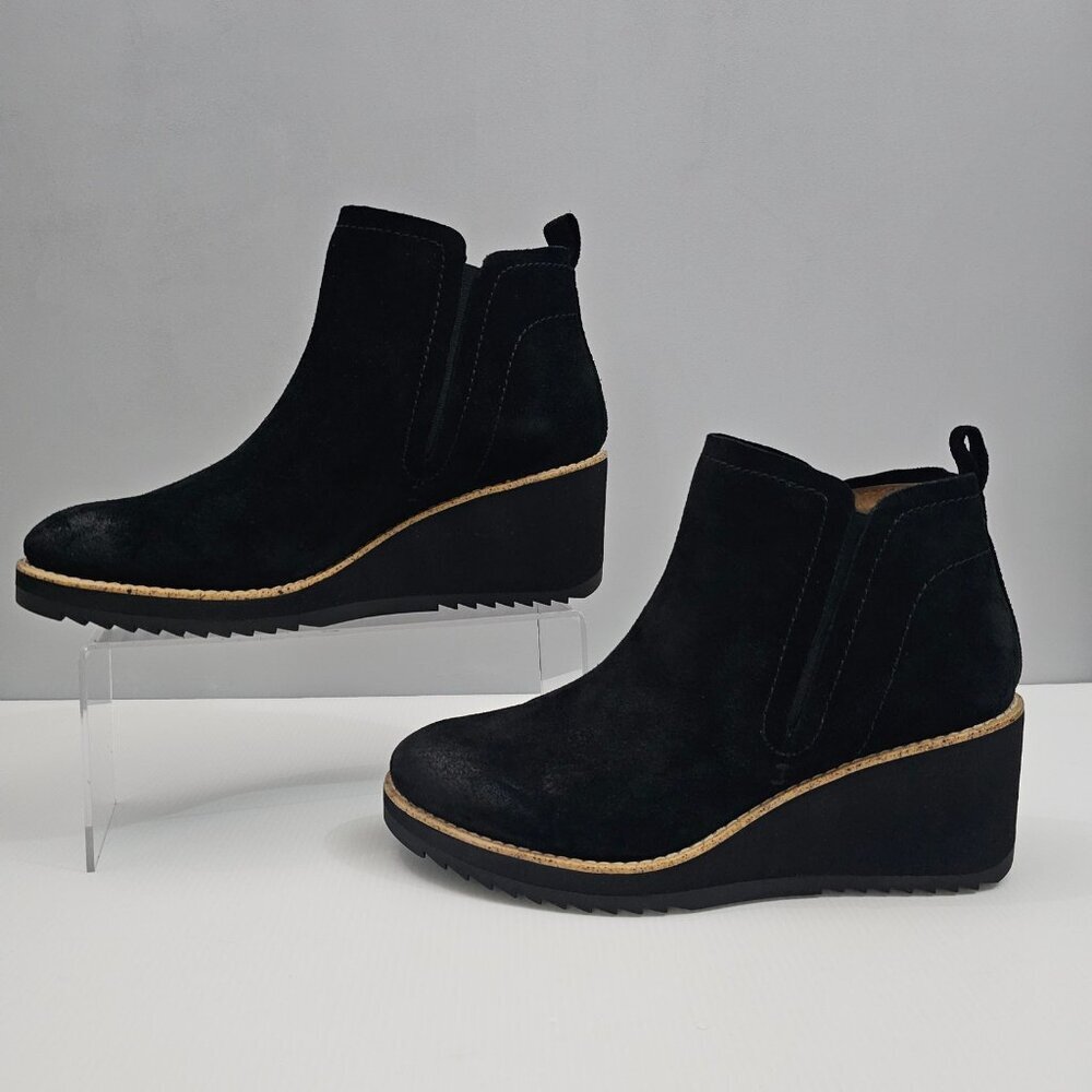 Sofft Emeree Ankle Bootie Womens 9.5 Black Suede Waterproof Wedge Chelsea - Picture 2 of 14